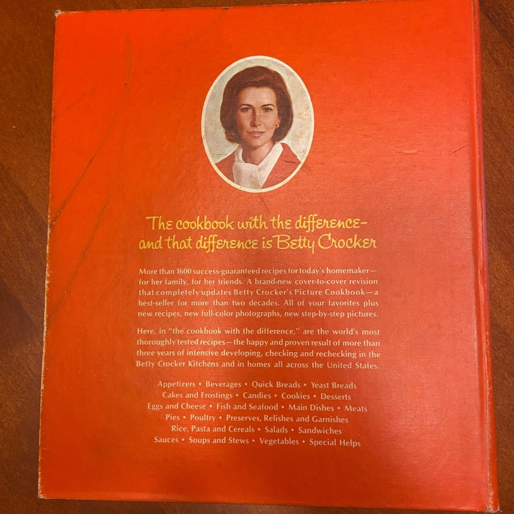 Vintage Rare  Betty Crocker Cookbook 5 Ring Binder, 15th printing, 1972 - Picture 4 of 16